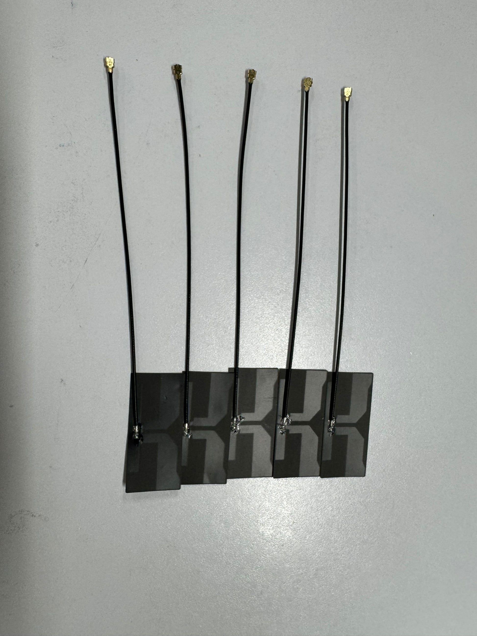 Euroharry GmbH 12cm flexible FPC antenna with built-in 2G/3G/4G LTE signal for enhanced wireless connectivity.